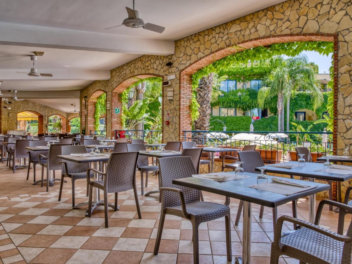 Hotel Caesar Palace Giardini Naxos Luaran gambar